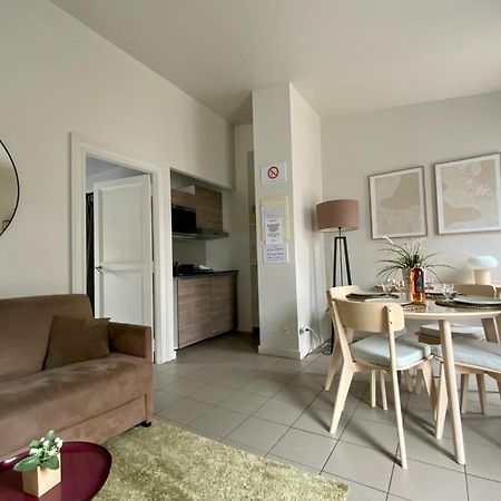 Апартаменты Le Fonctionnel - Grande Terrasse En Plein Centre ! Кастельно-ле-Лез Экстерьер фото